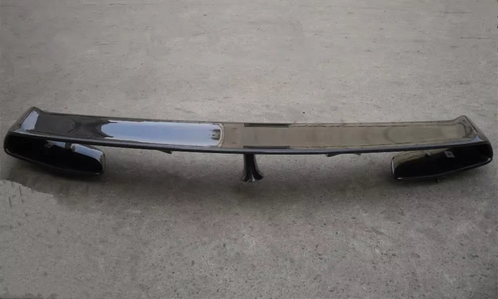 For 2008-2013 Skyline R35 GTR Higher Rear Spoiler Wing with Lamp Position Carbon Fiber