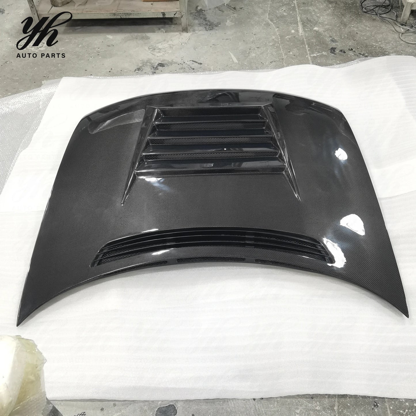 New R33 GTS Spec 1 Ni Carbon Fiber Hood Bonnet with High Glossy Finish and True 3K Twill Weave