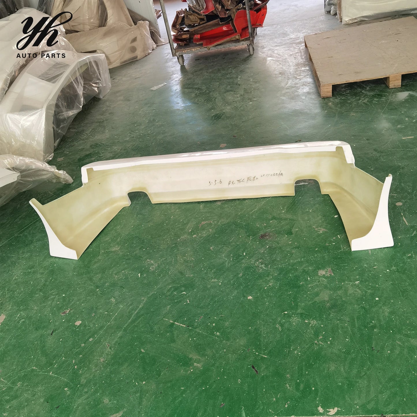 New YH Glass Fiber Sexy Style Rear Bumper for RX7 FC FRP