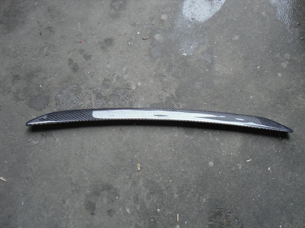 Yuhang High Quality Black Carbon Fiber Hood Bonnet Lip for Skyline R32 GT-R with Easy Installation
