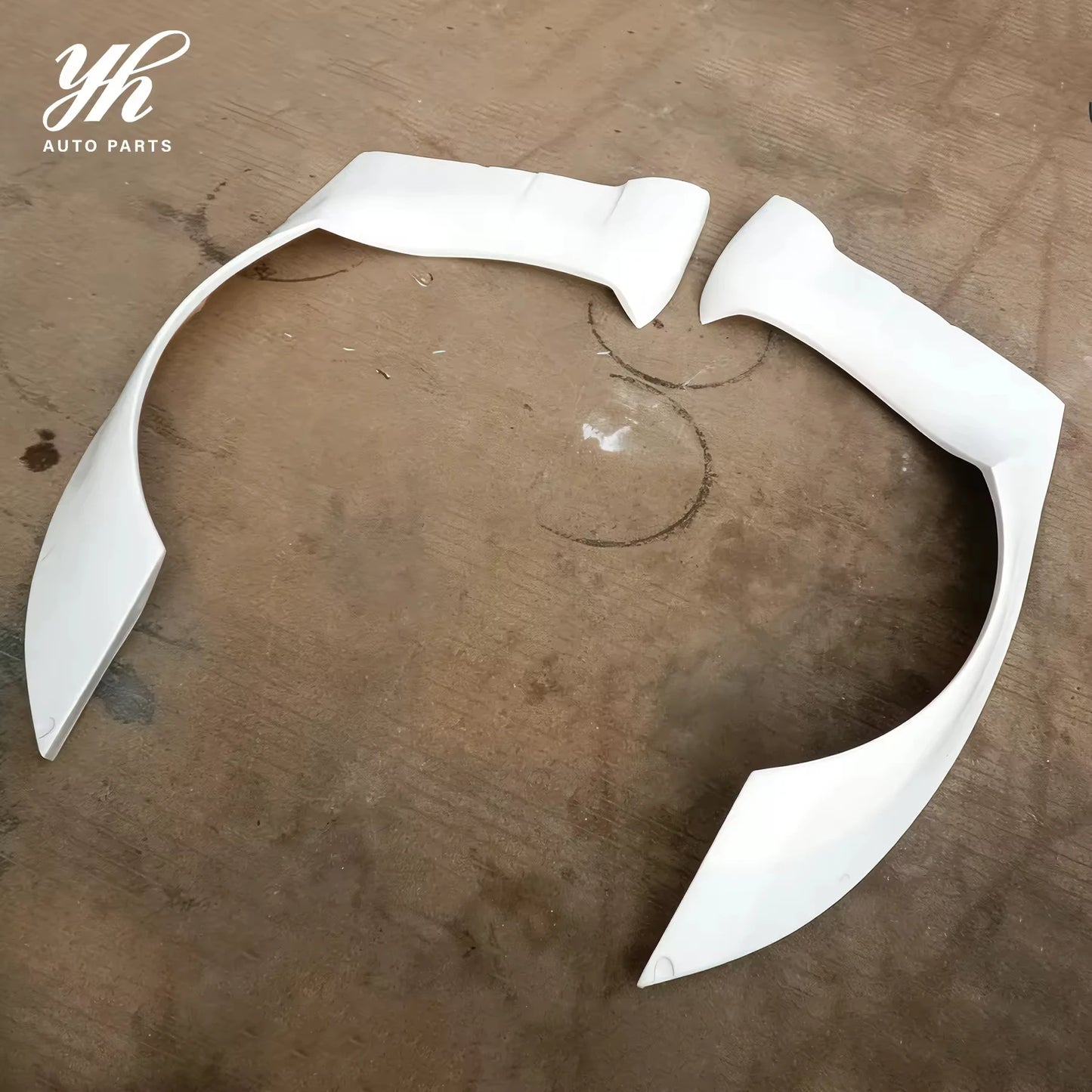 Yuhang 1999-2002 S15 Silvia Rocket Bunny Style Fiber Glass New Front Fender for Car with Excellent Fitment and Easy Installation