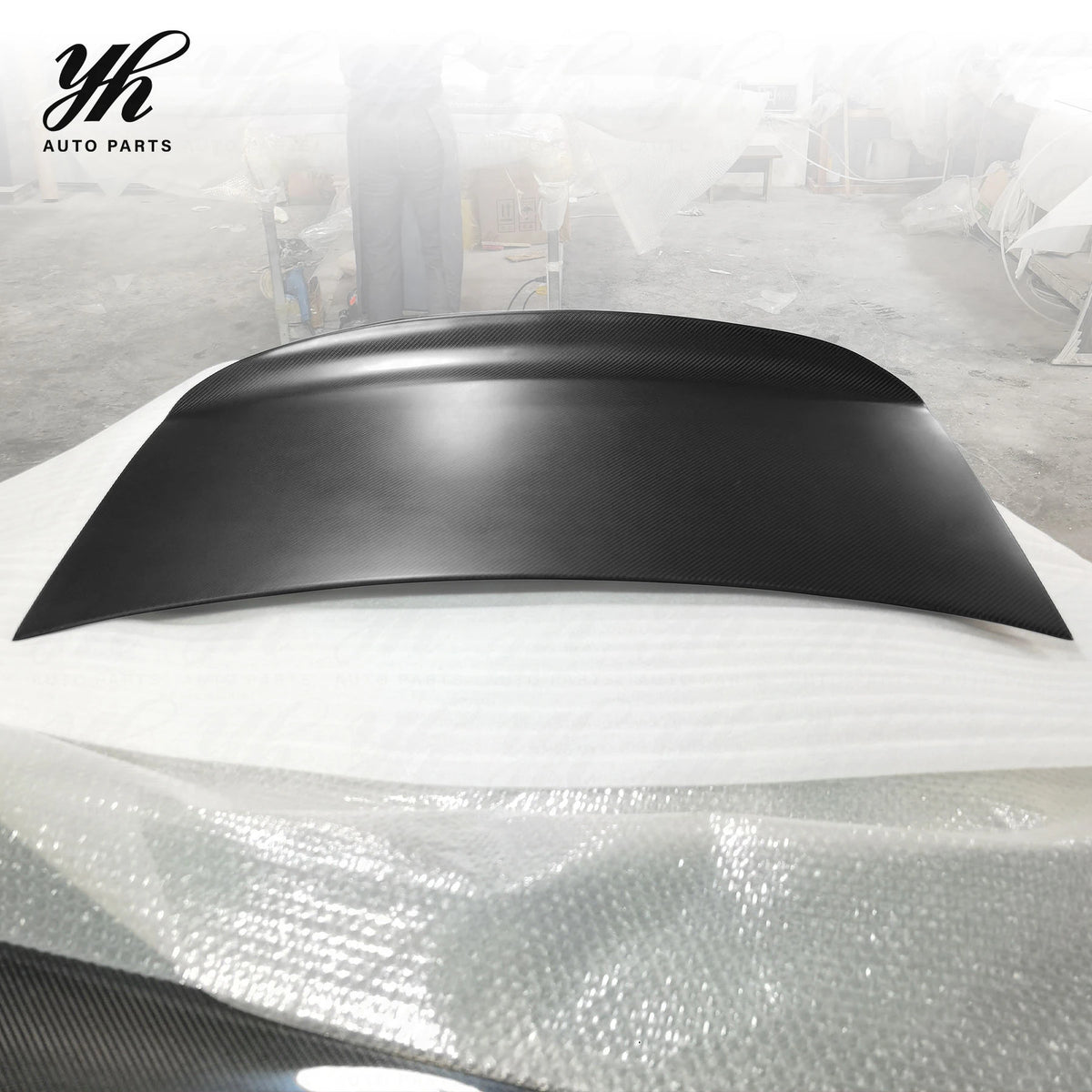 Glossy Carbon Fiber Trunk Lid with Integrated Ducktail Spoiler Boot Cover for Mazda Miata MX-5 MX5 NA 1989-1997