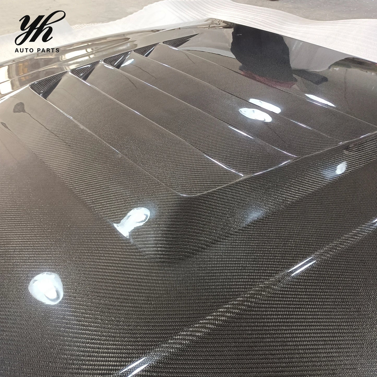Carbon Fiber Engine Hood for Skyline R34 GTT