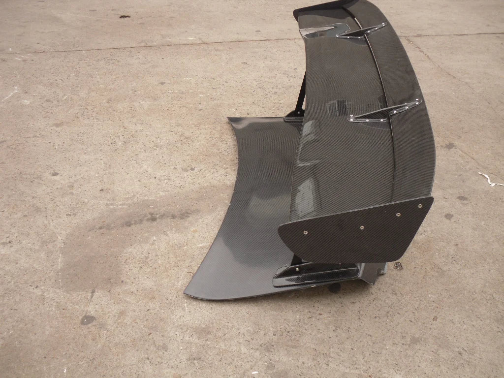 For R35 GTR  Carbon Fiber Rear Spoiler Wing 170 Cm/160 cm