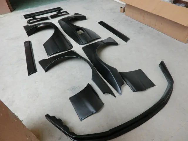 YH Glass Fiber SKYLINE R32 GTR ROCKET BUNNY PANDEM STYLE Complete Bodykit FRP Black 100% Fitment