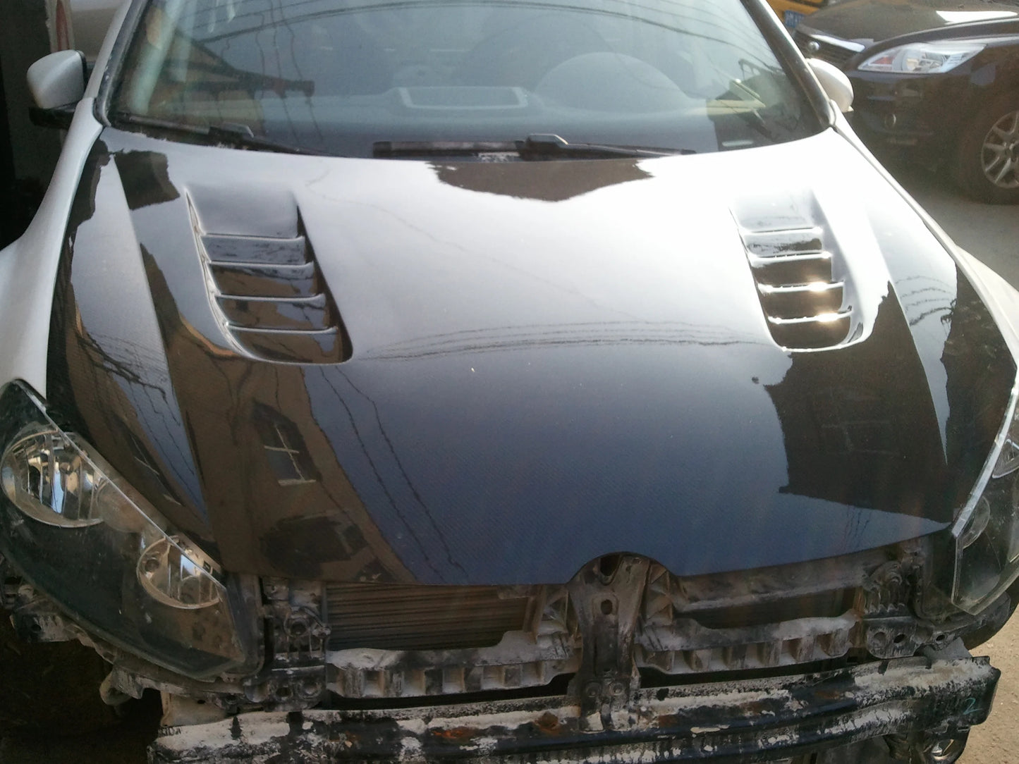 New High Quality Carbon Fiber Engine Hood for Golf 6 GTI with 3K Twill Weave and Glossy Finish